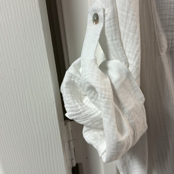 Pinch button up blouse - Picture 8 of 8